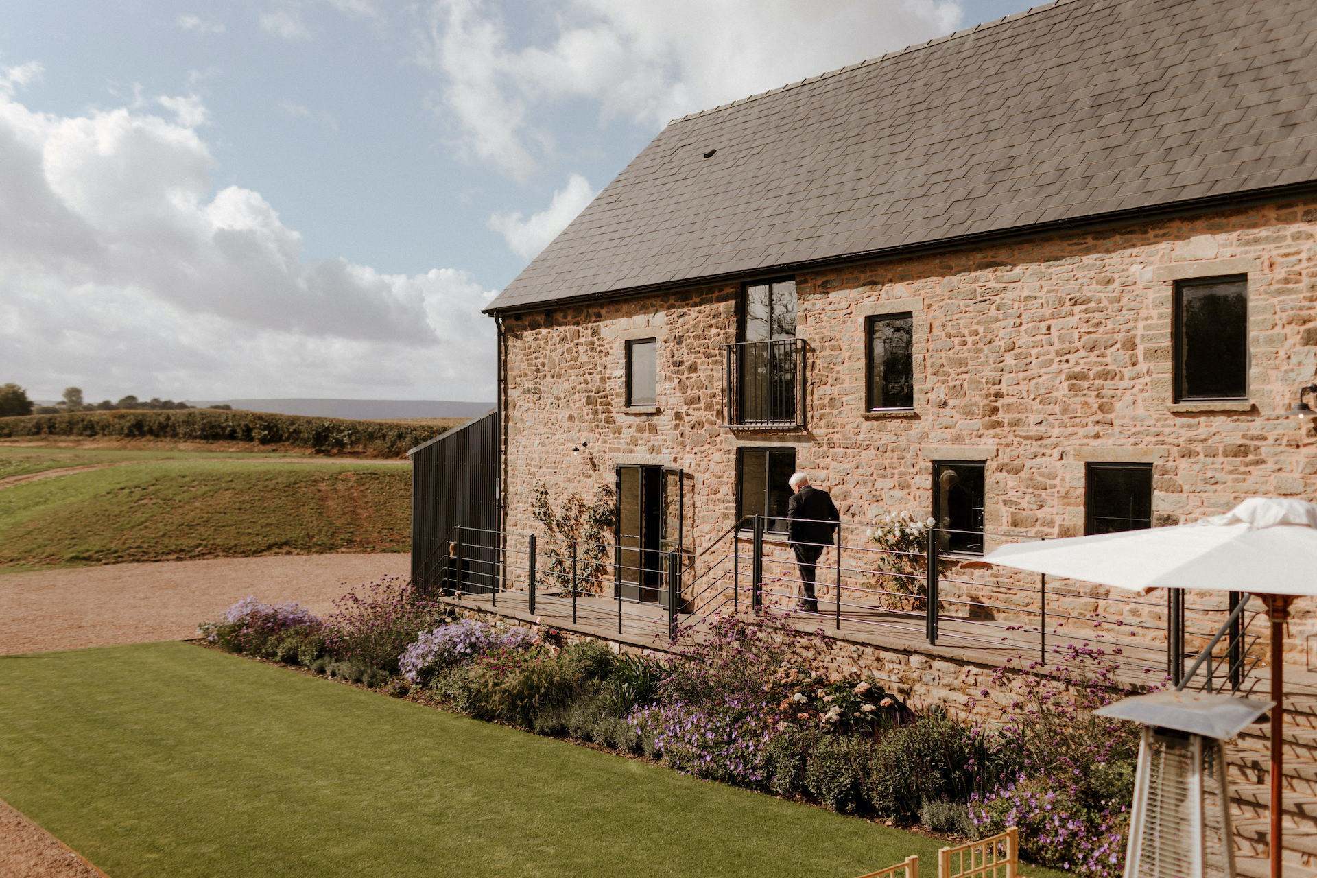 Llantilio House - farmhouse wedding venue in Abergavenny